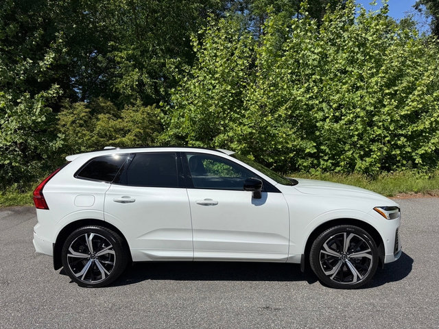 Used 2023 Volvo XC60 B6 Ultimate w/ Protection Package Premier AWD/4WD image 5