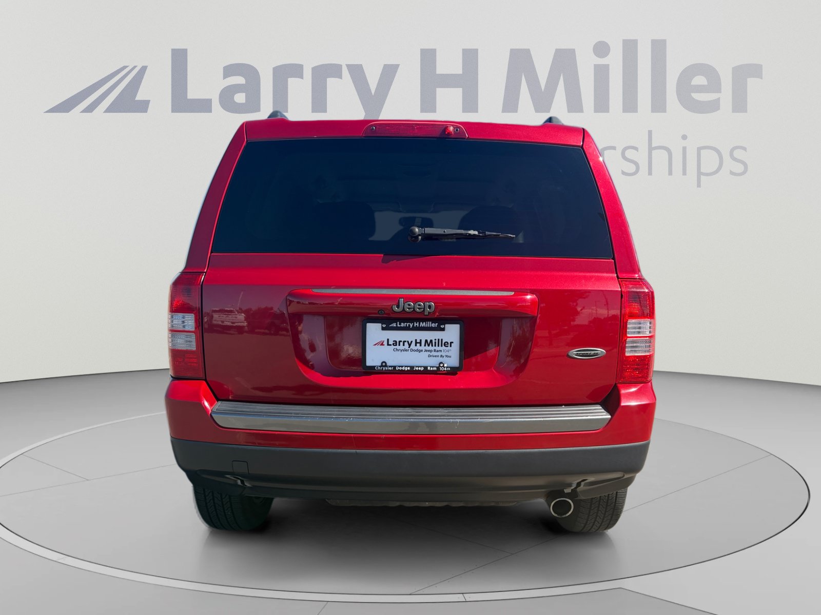 Used 2016 Jeep Patriot Sport w/ Power Value Group FWD image 5