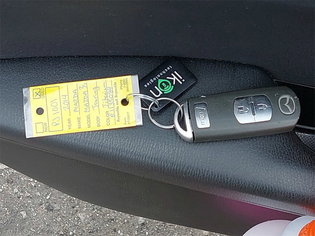 Used 2014 MAZDA MAZDA3 i Touring image 38