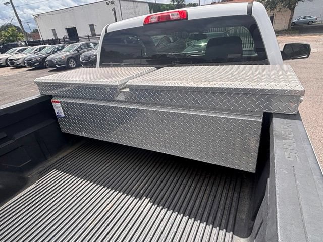 Used 2017 Chevrolet Silverado 1500 W/T w/ WT Convenience Package RWD image 9