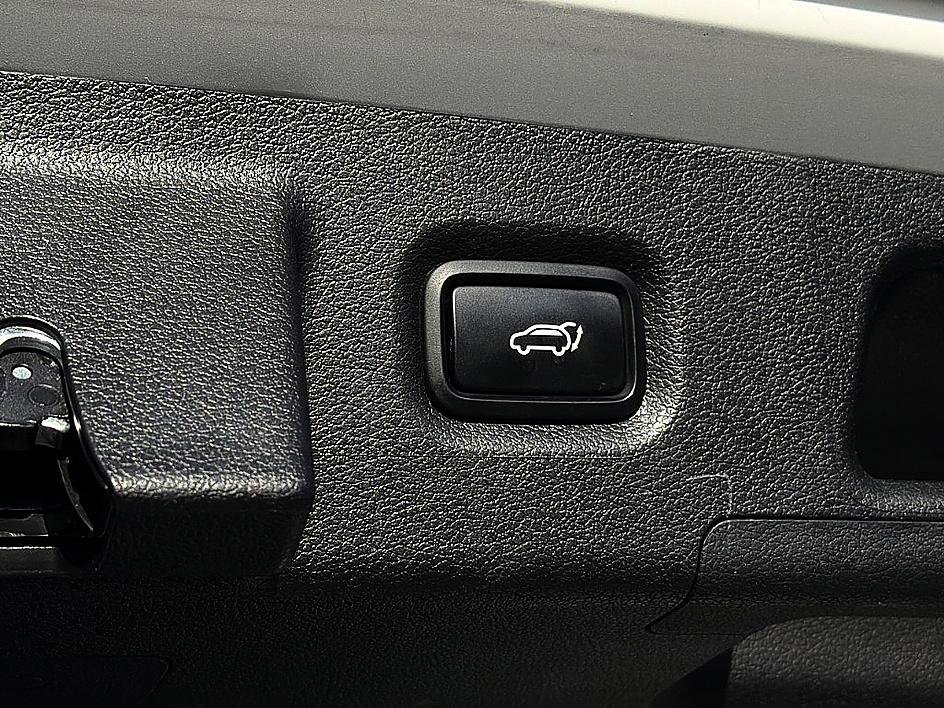 Certified 2023 Hyundai Santa Fe Calligraphy image 27