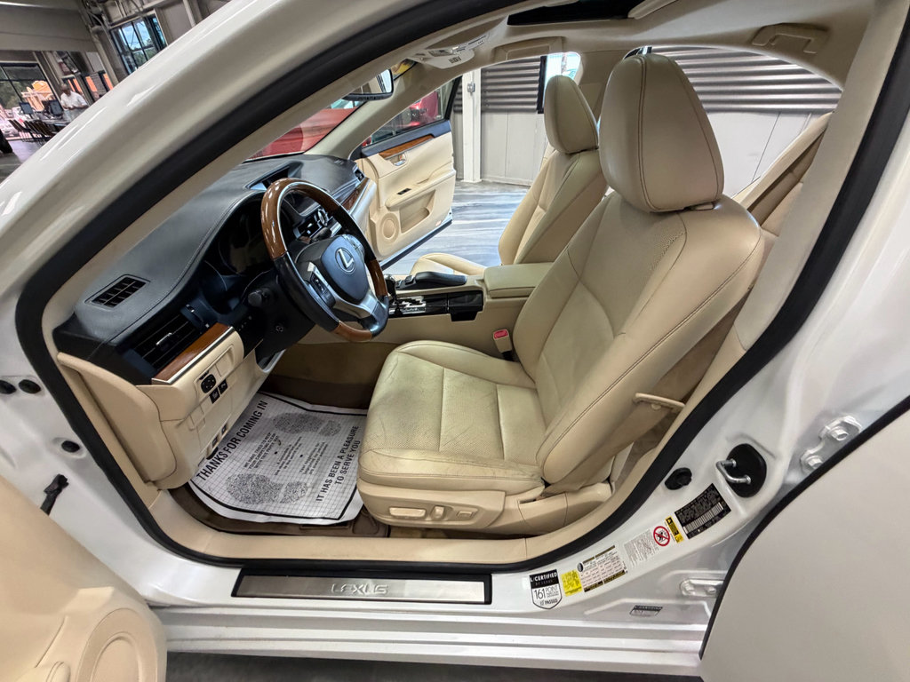 Used 2013 Lexus ES 300h w/ Luxury Pkg FWD image 57