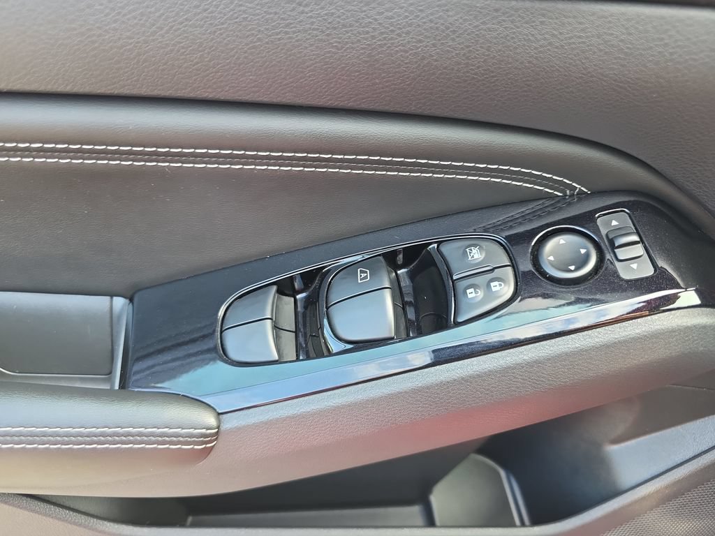 Used 2023 Nissan Altima 2.5 SV w/ SV Premium Package AWD/4WD image 27