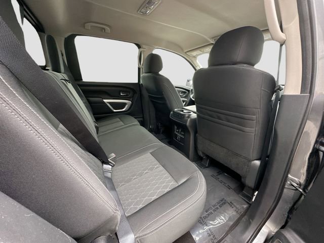 Used 2017 Nissan Titan SV image 30