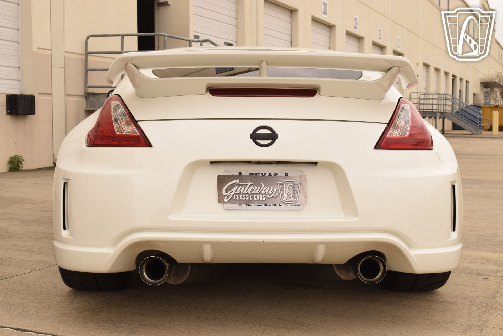 Used 2009 Nissan 370Z NISMO image 10