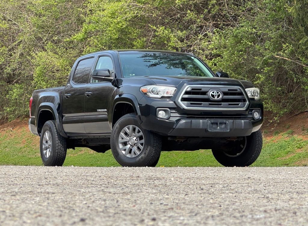 Used 2016 Toyota Tacoma SR5 w/ SR5 Appearance Package (SN) AWD/4WD image 2