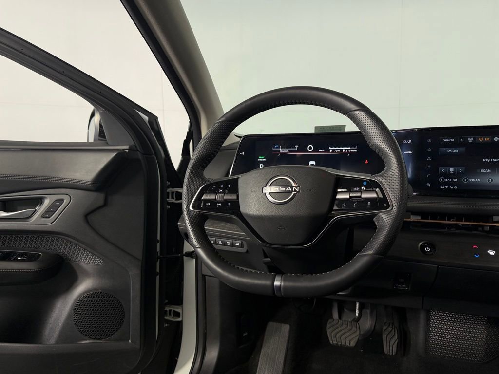 Used 2024 Nissan Ariya FWD image 14
