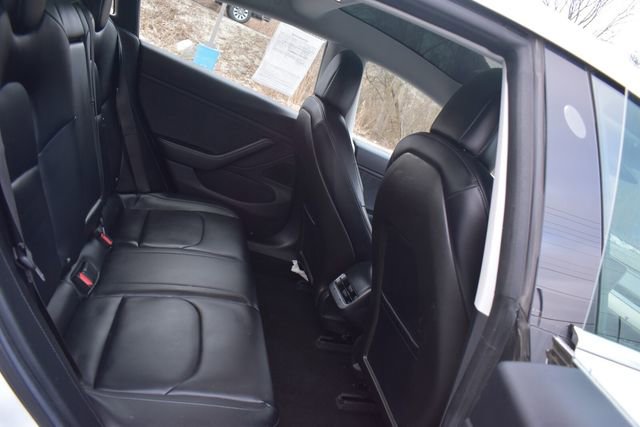 Used 2018 Tesla Model 3 Long Range image 16