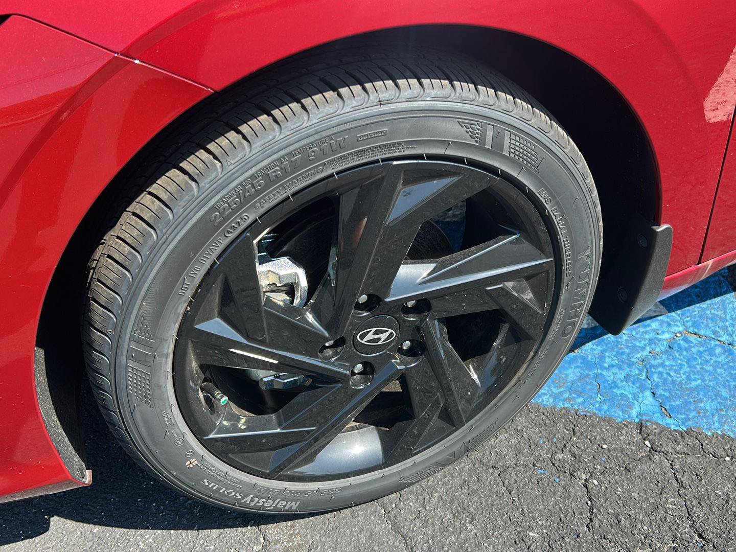 New 2026 Hyundai Elantra Sport FWD image 3