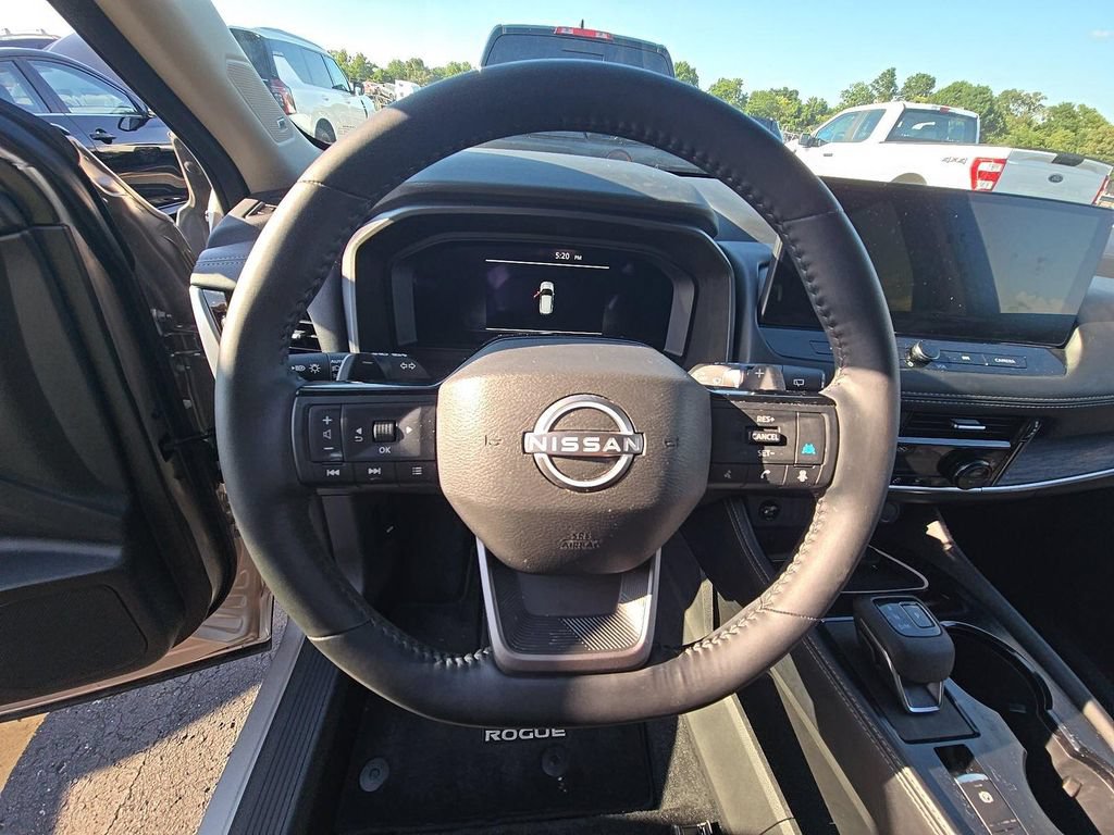 Certified 2026 Nissan Rogue Platinum w/ Platinum Premium Package AWD/4WD image 10