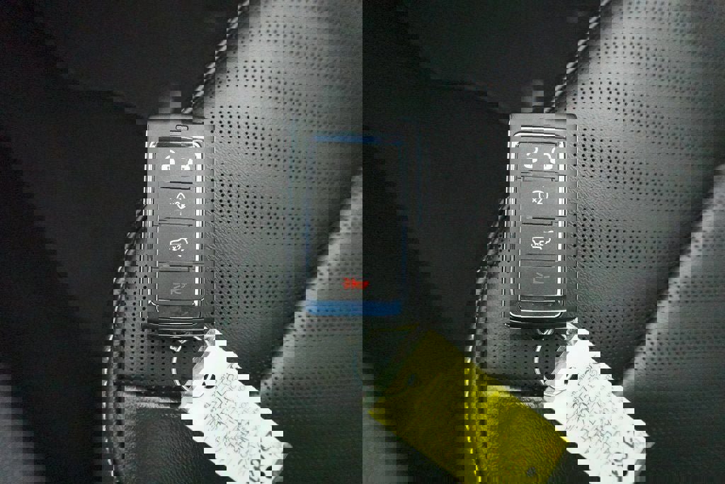 New 2025 Jeep Grand Cherokee L Limited w/ Luxury Tech Group II image 33