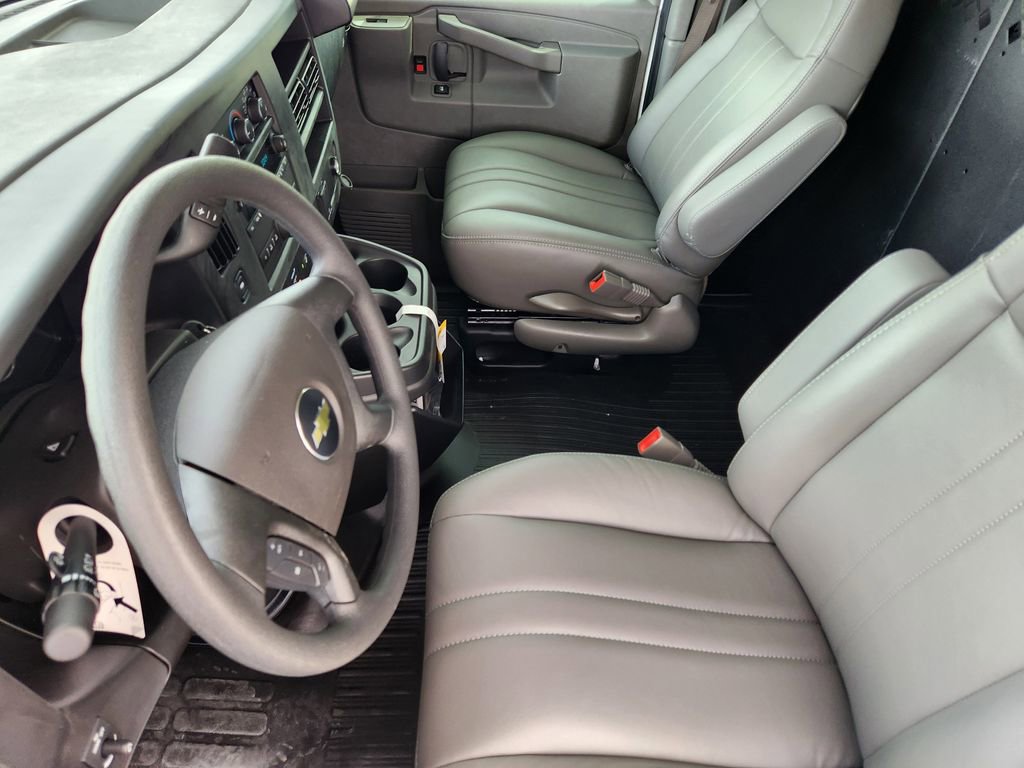 New 2025 Chevrolet Express 2500 w/ Driver Convenience Package image 10
