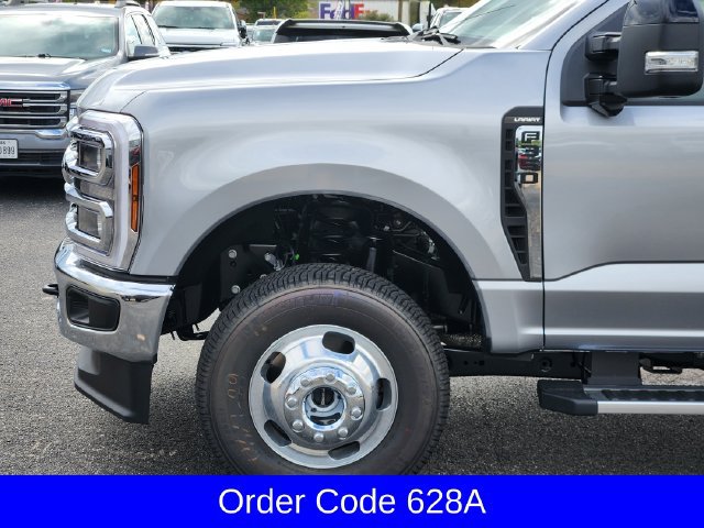 New 2027 Ford F350 Lariat AWD/4WD image 9