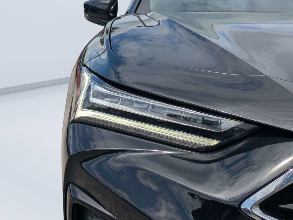 Used 2023 Acura TLX w/ Technology Package FWD image 9