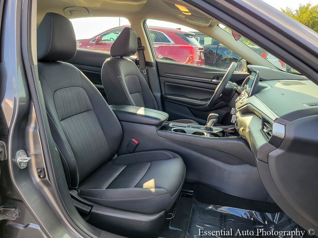 Used 2024 Nissan Altima 2.5 SV FWD image 32