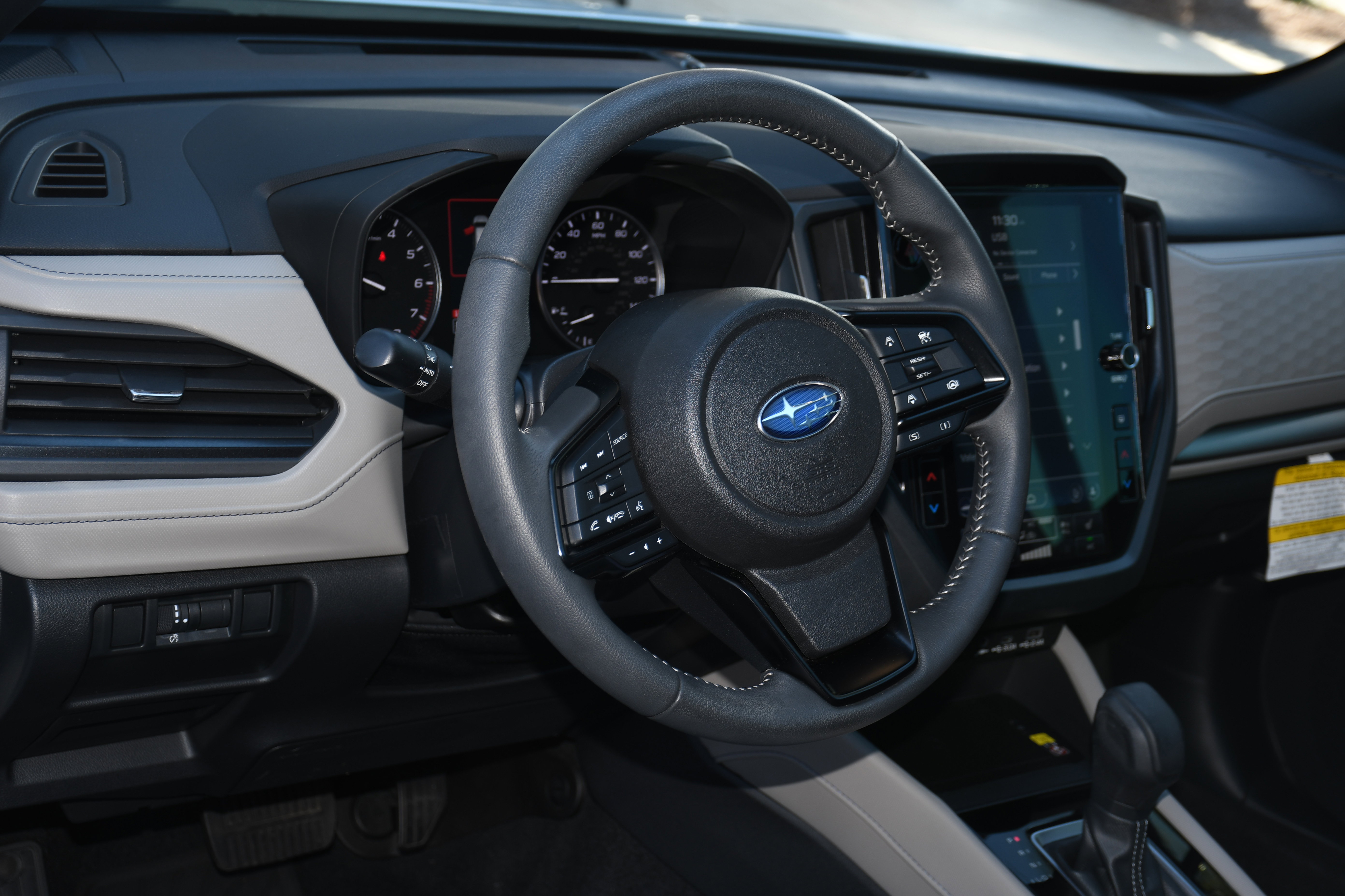 Used 2025 Subaru Forester Premium w/ Convenience Package #1 image 9