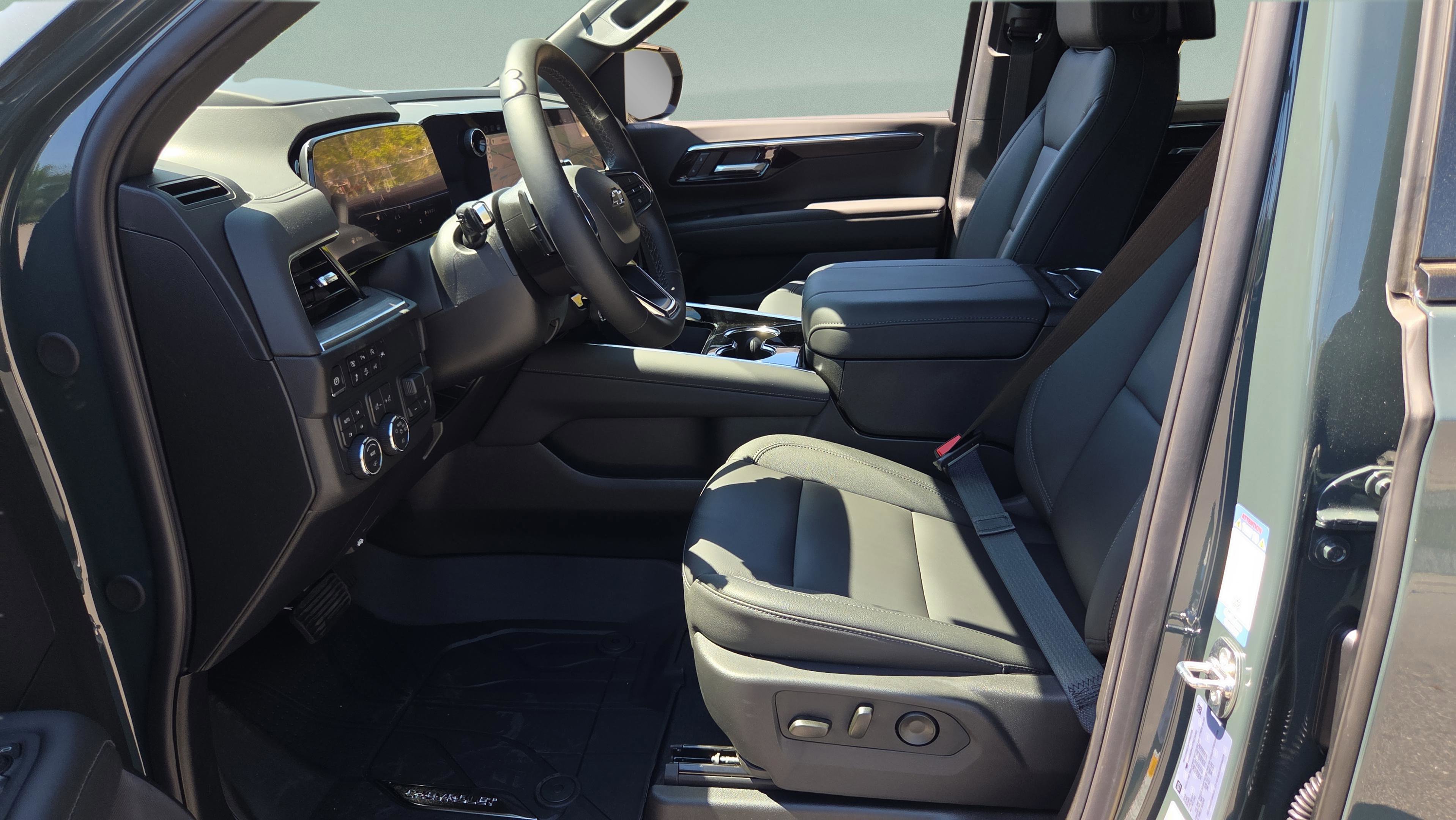 New 2026 Chevrolet Suburban Z71 w/ Z71 Off-Road Package image 10