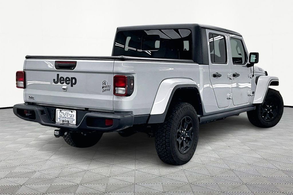 Used 2022 Jeep Gladiator Willys image 2