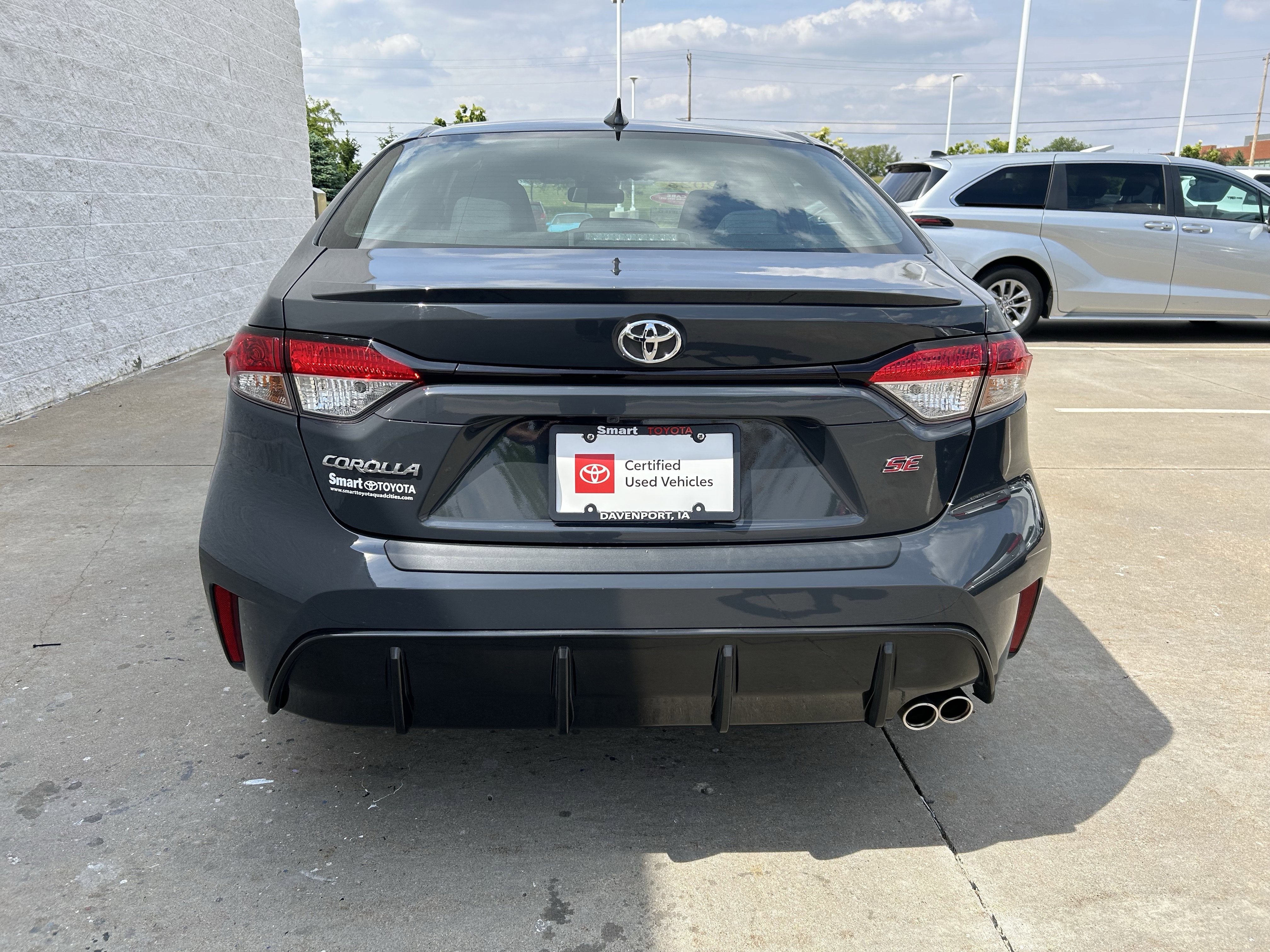 Used 2023 Toyota Corolla SE FWD image 5