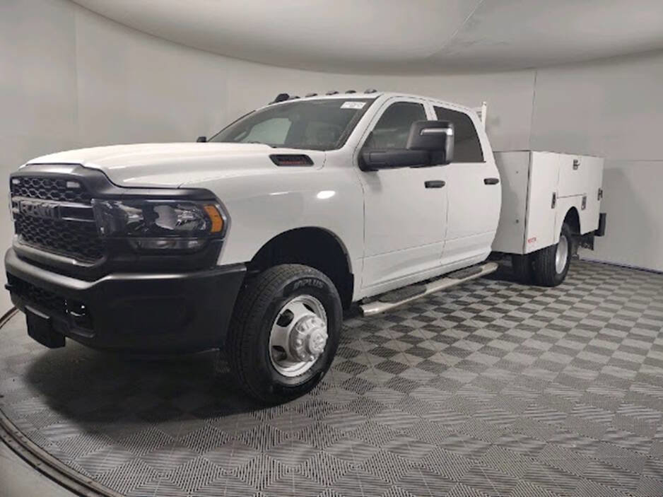 Used 2024 RAM 3500 Tradesman image 3