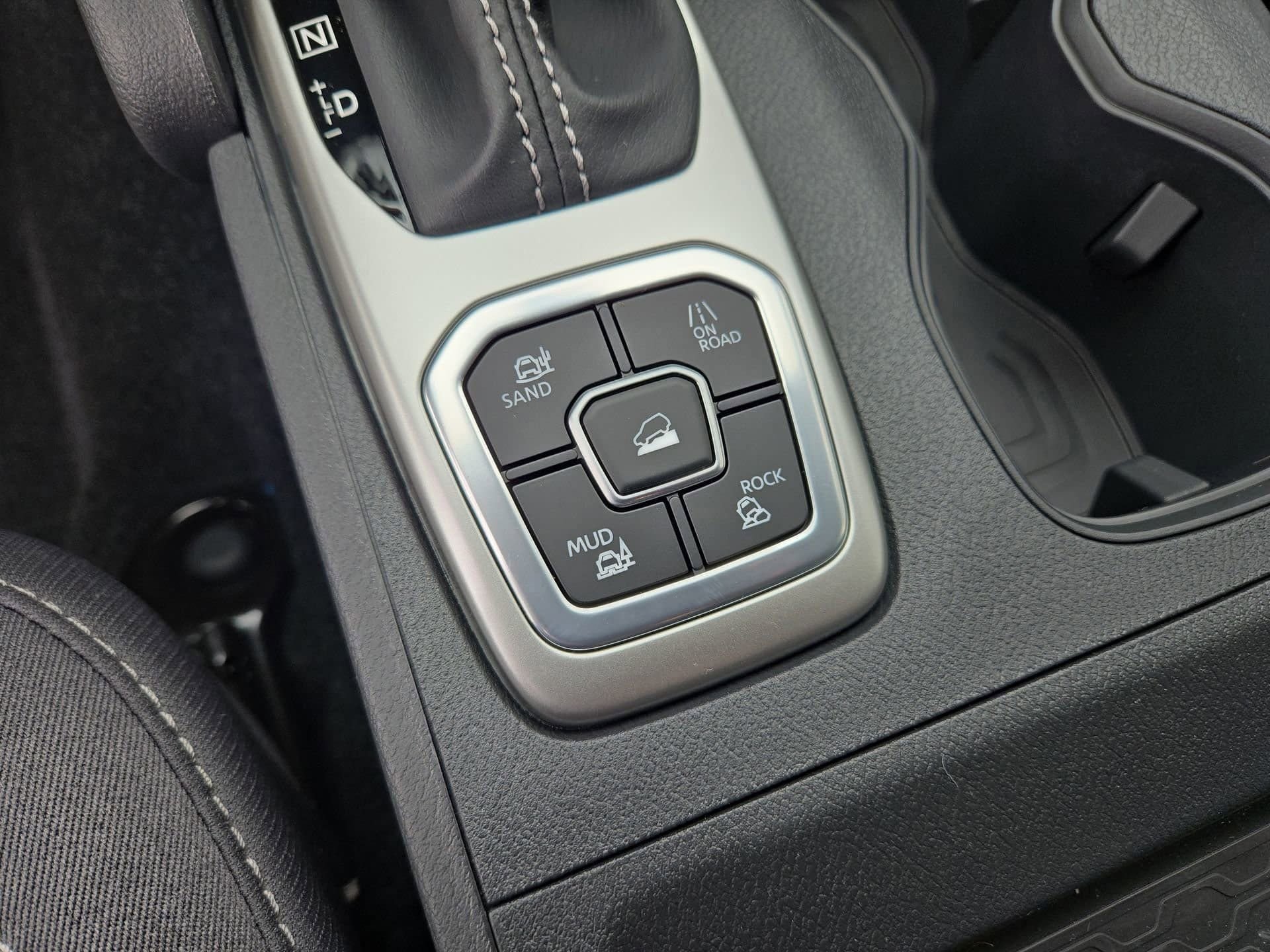 New 2026 Nissan Frontier SV w/ SV Convenience Package AWD/4WD image 28