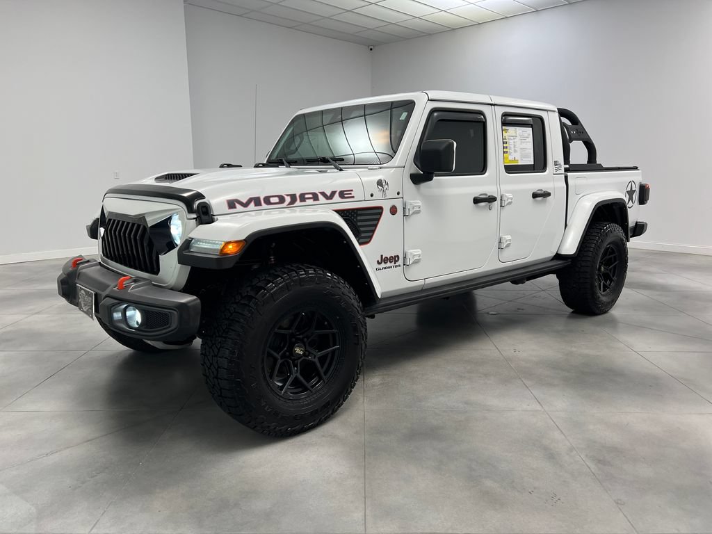 Used 2021 Jeep Gladiator Mojave w/ Dual Top Group AWD/4WD image 4