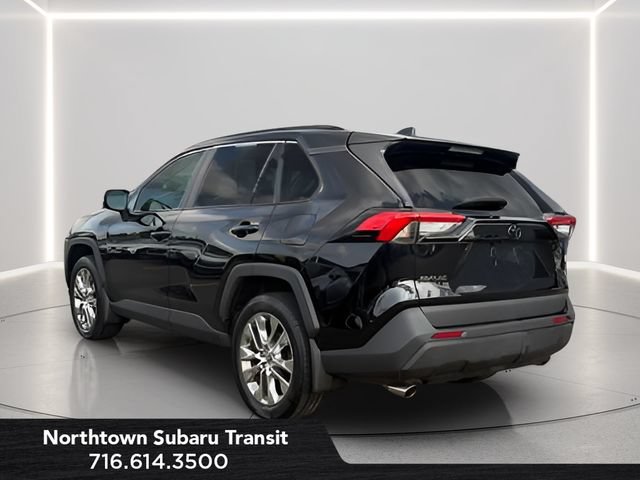 Used 2021 Toyota RAV4 XLE Premium AWD/4WD image 3