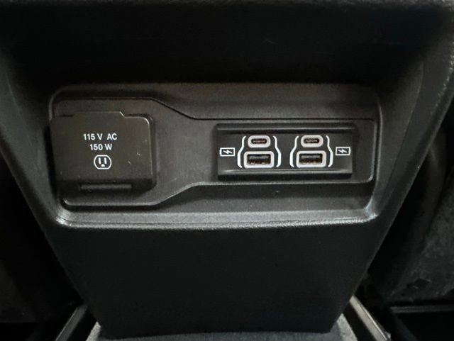 Used 2025 Jeep Grand Cherokee Altitude AWD/4WD image 15