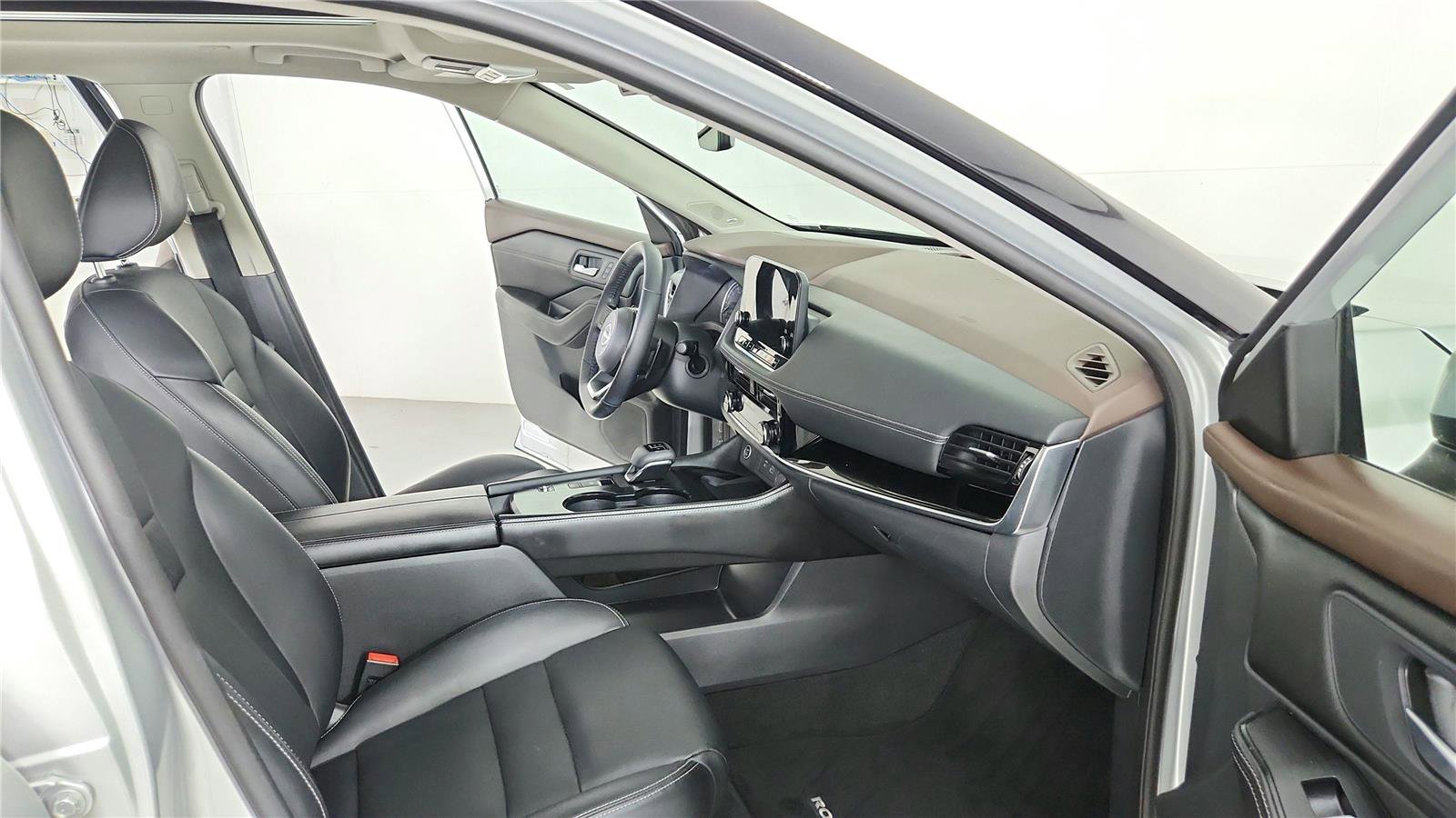 Used 2023 Nissan Rogue SL w/ SL Premium Package FWD image 20