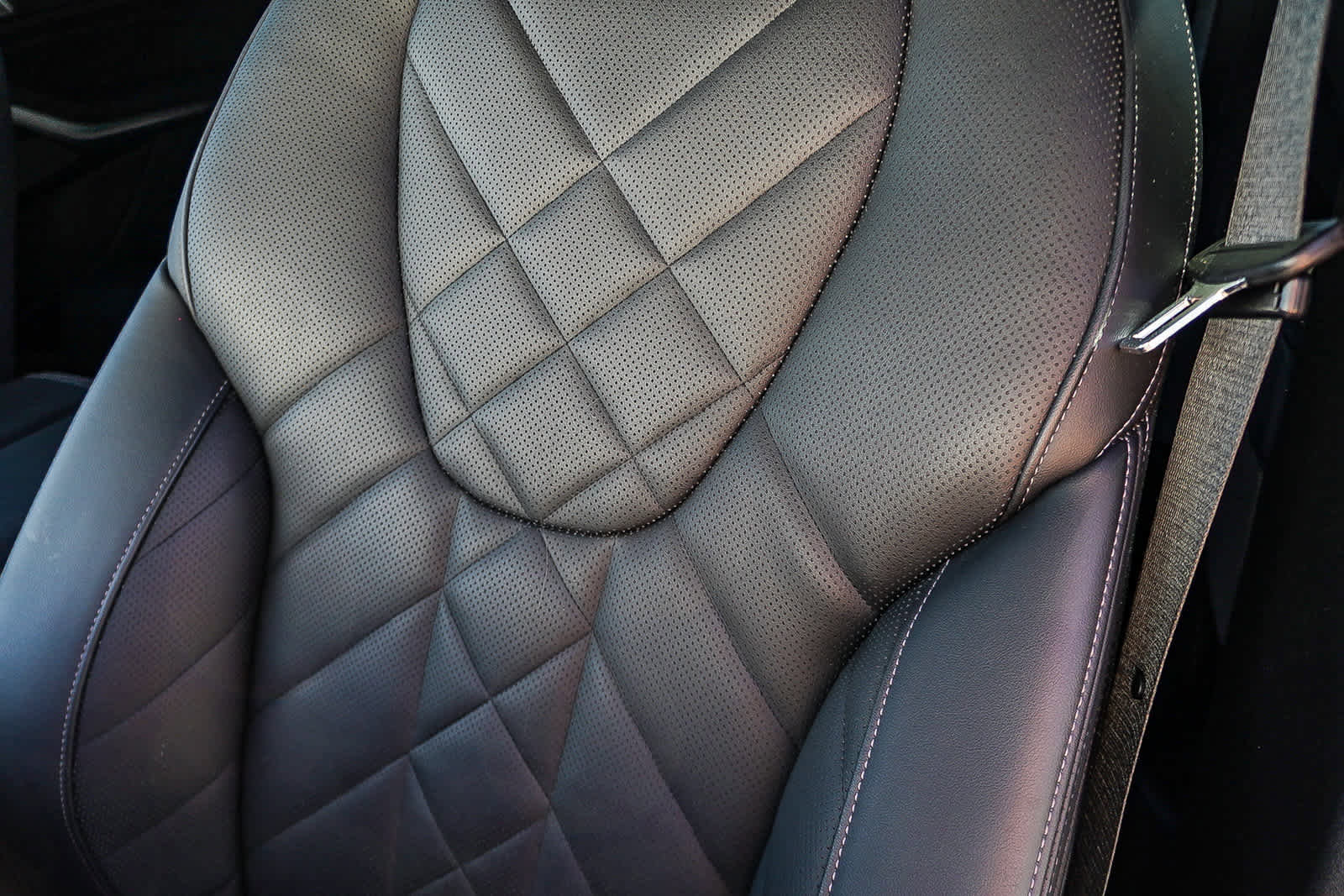 Used 2025 BMW X5 sDrive40i w/ Premium Package image 28