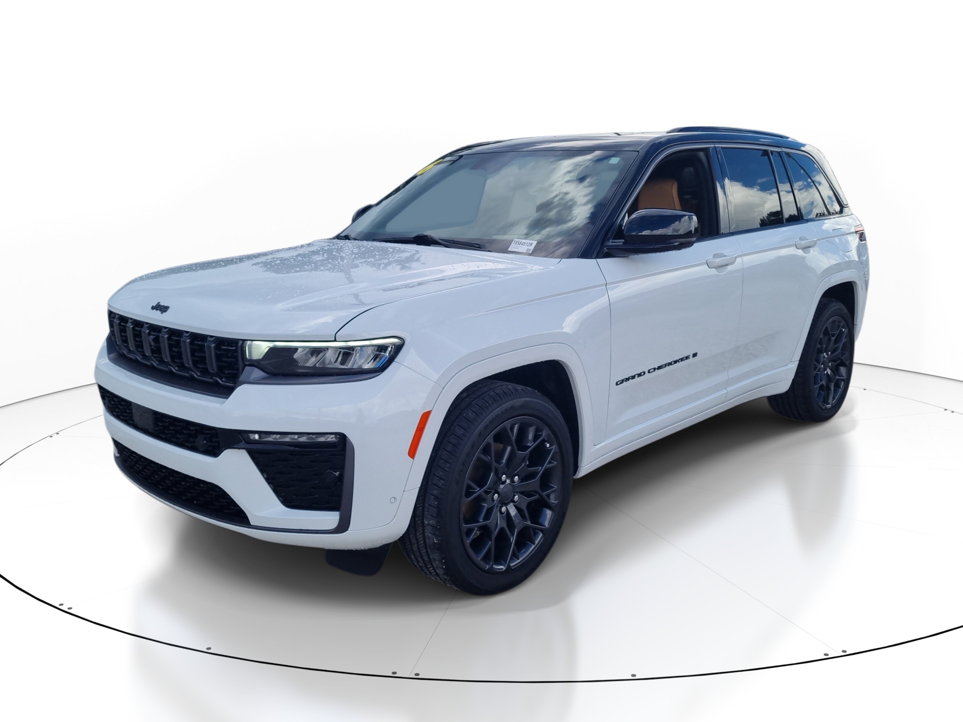 Used 2026 Jeep Grand Cherokee Summit w/ Obsidian Package AWD/4WD image 3