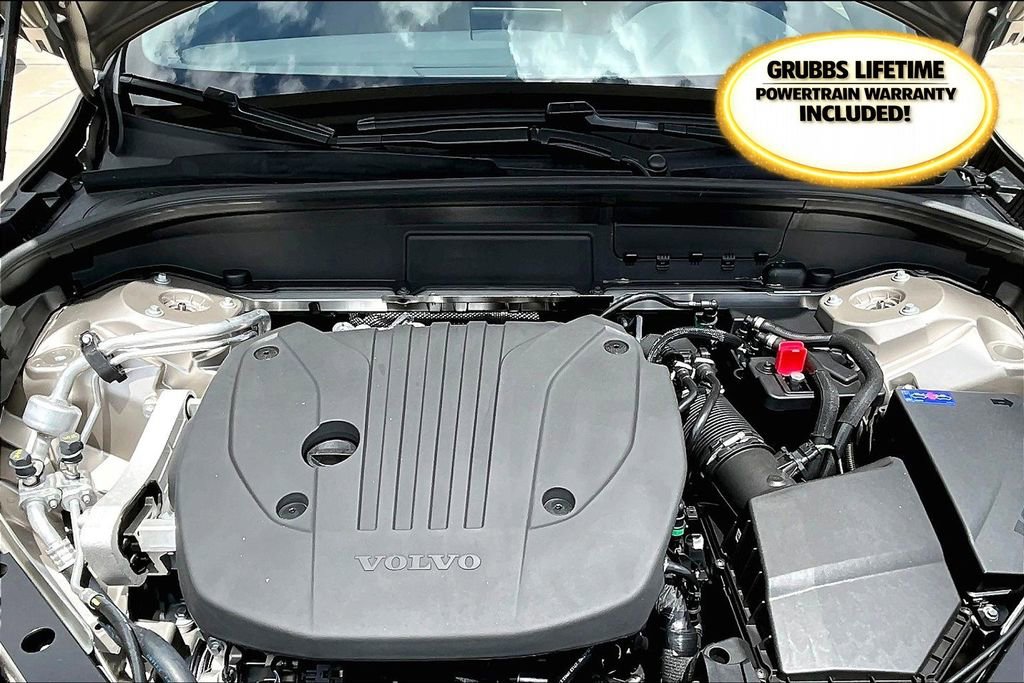 New 2026 Volvo XC60 B5 Plus w/ Protection Package Premier AWD/4WD image 21