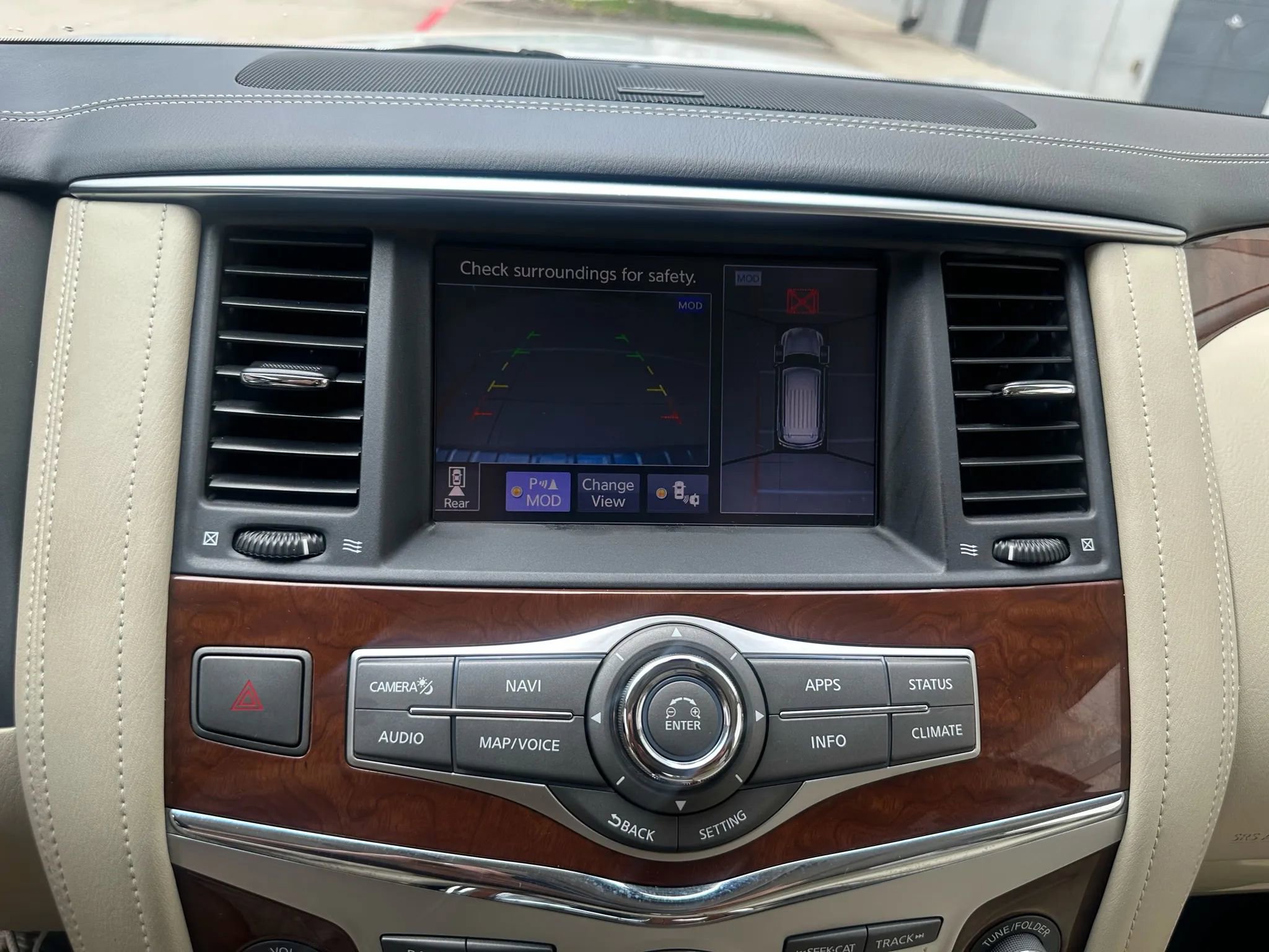 Used 2018 INFINITI QX80 2WD w/ Driver Assistance Package image 42