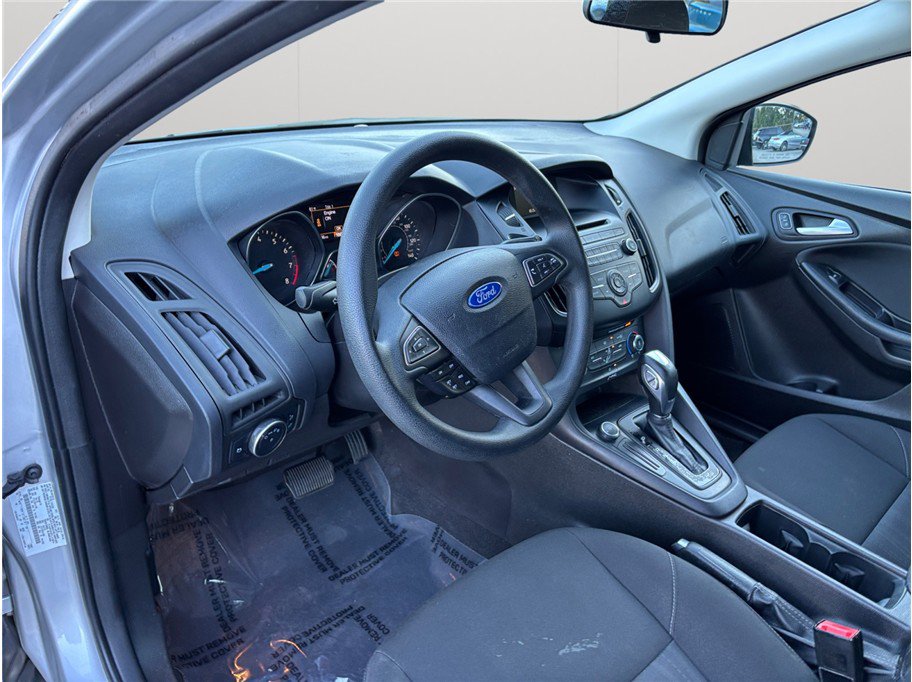 Used 2015 Ford Focus SE image 6