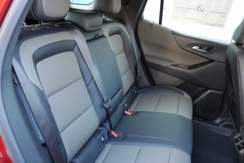 New 2026 Chevrolet Equinox LT image 24