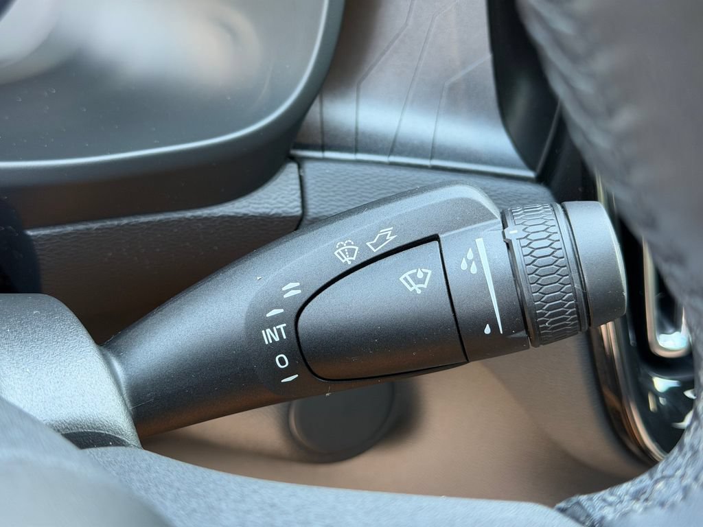 Certified 2023 Volvo C40 P8 Recharge Ultimate AWD/4WD image 37