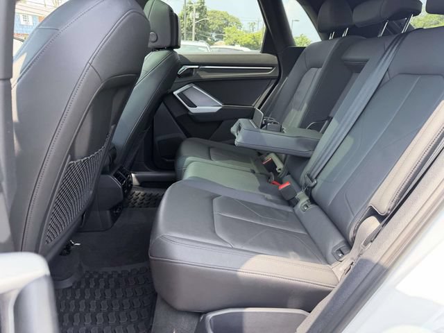Used 2023 Audi Q3 2.0T Premium w/ Convenience Package AWD/4WD image 14