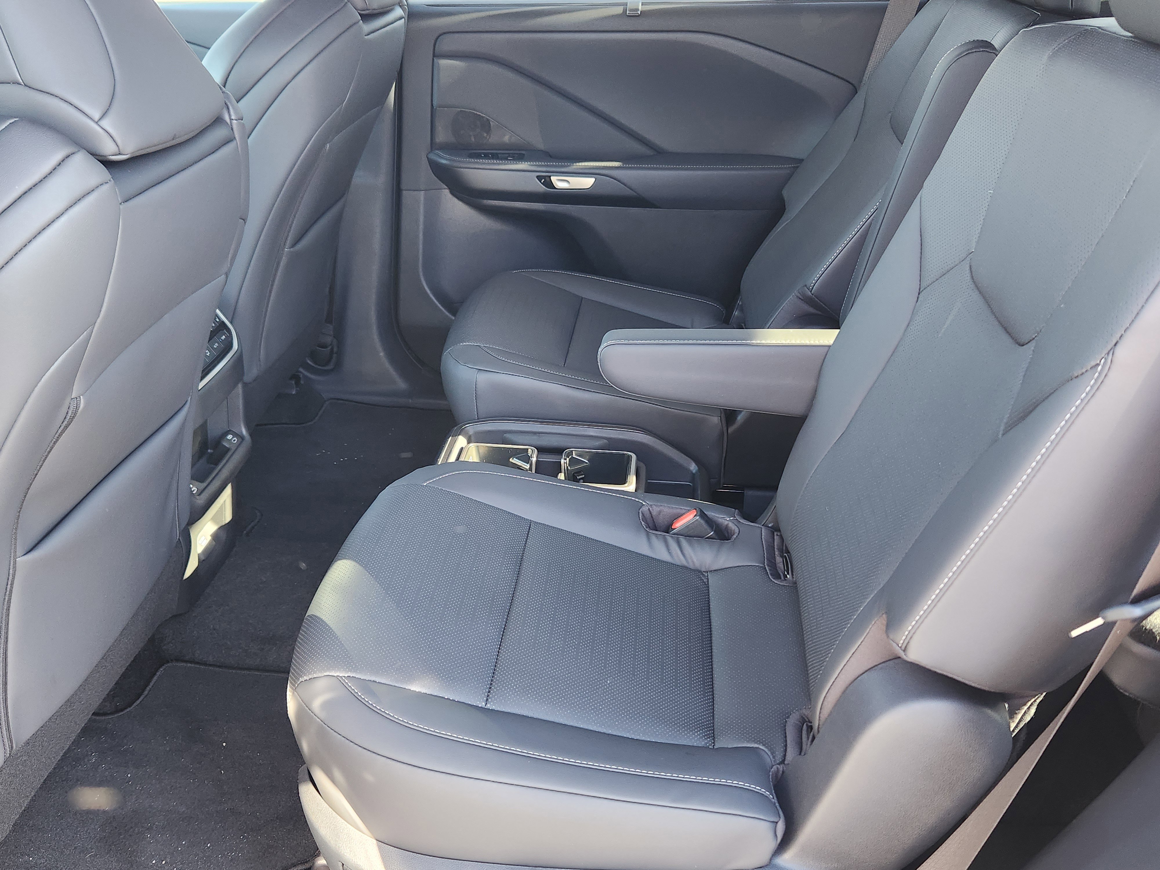 New 2026 Lexus TX 500h AWD image 17