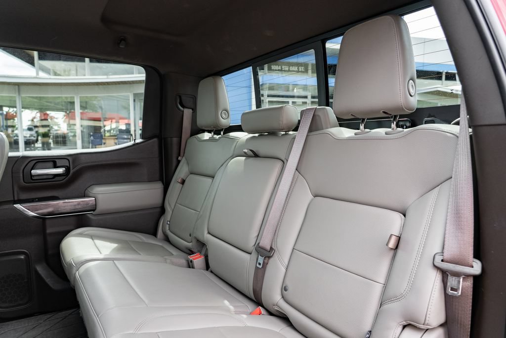Used 2020 Chevrolet Silverado 1500 LTZ w/ LTZ Plus Package AWD/4WD image 29