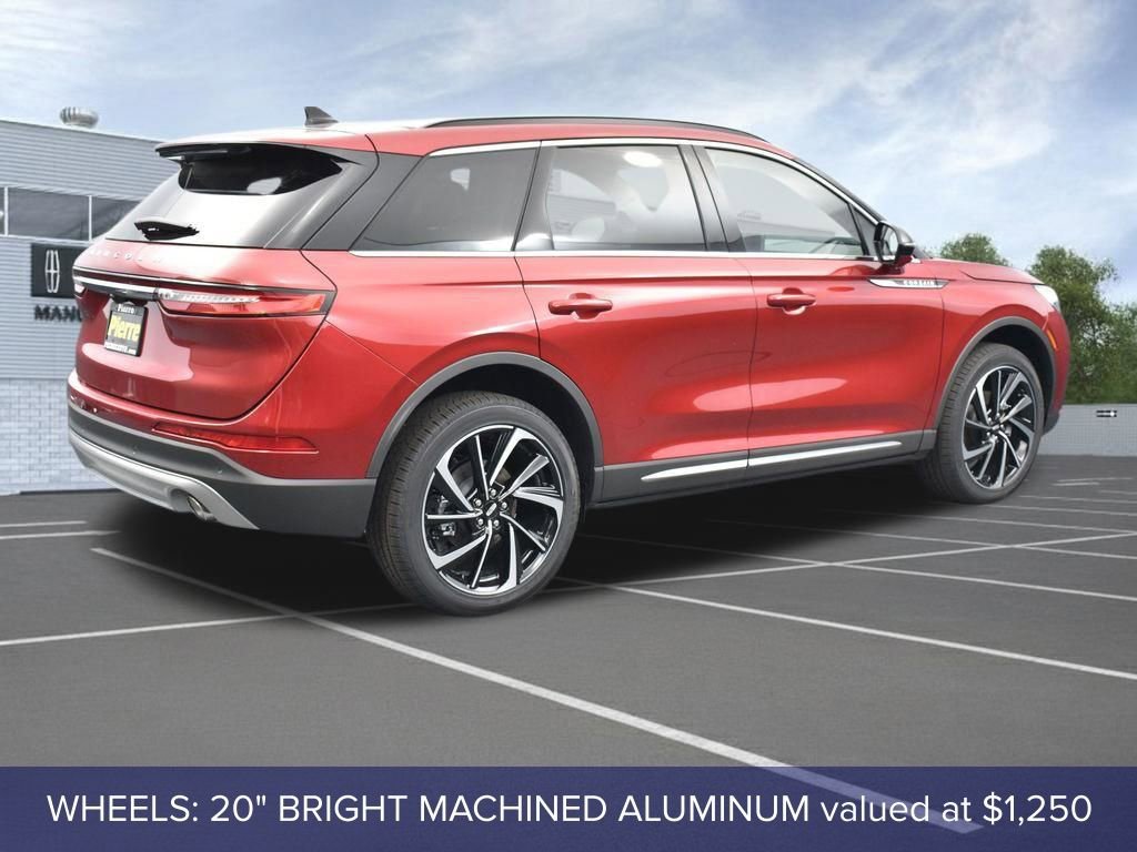 New 2025 Lincoln Corsair Reserve image 4