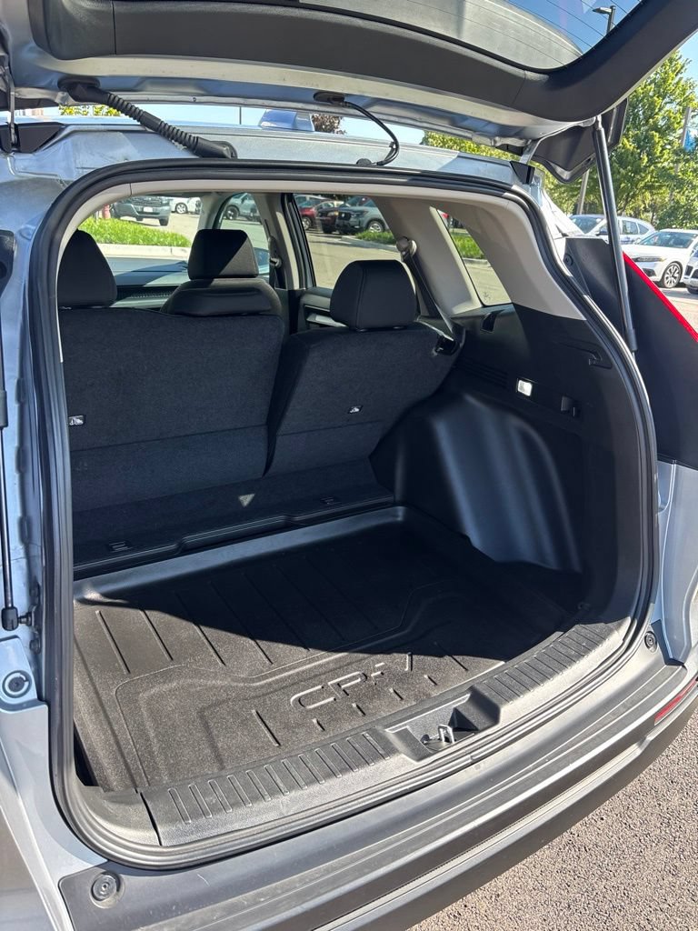 Used 2025 Honda CR-V LX image 16