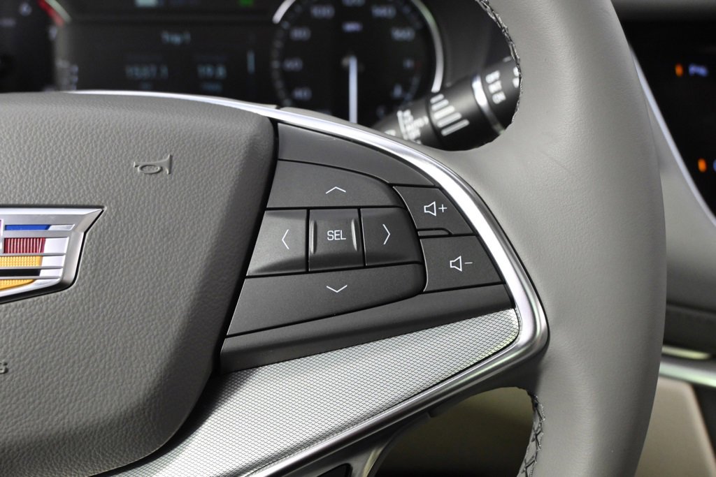 New 2025 Cadillac XT5 Premium Luxury w/ LPO, Floor Liner Package image 34