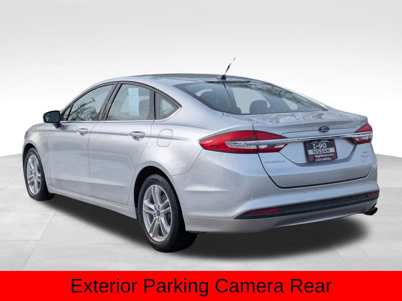 Used 2018 Ford Fusion SE w/ Fusion SE Technology Package image 10