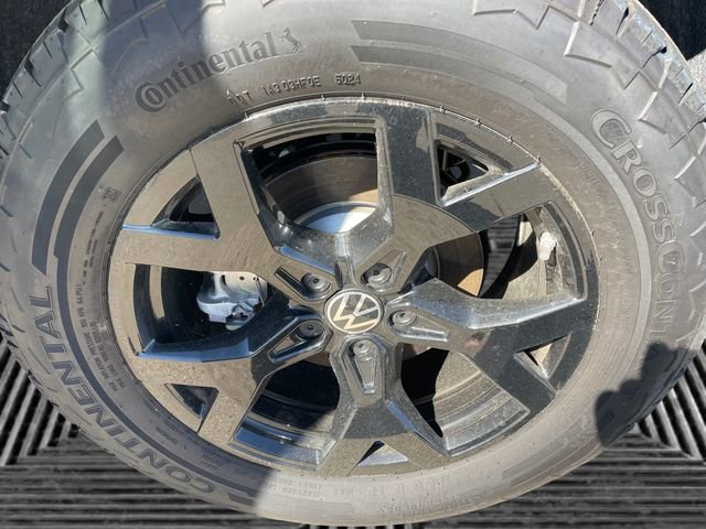 New 2025 Volkswagen Atlas Peak Edition SE image 14