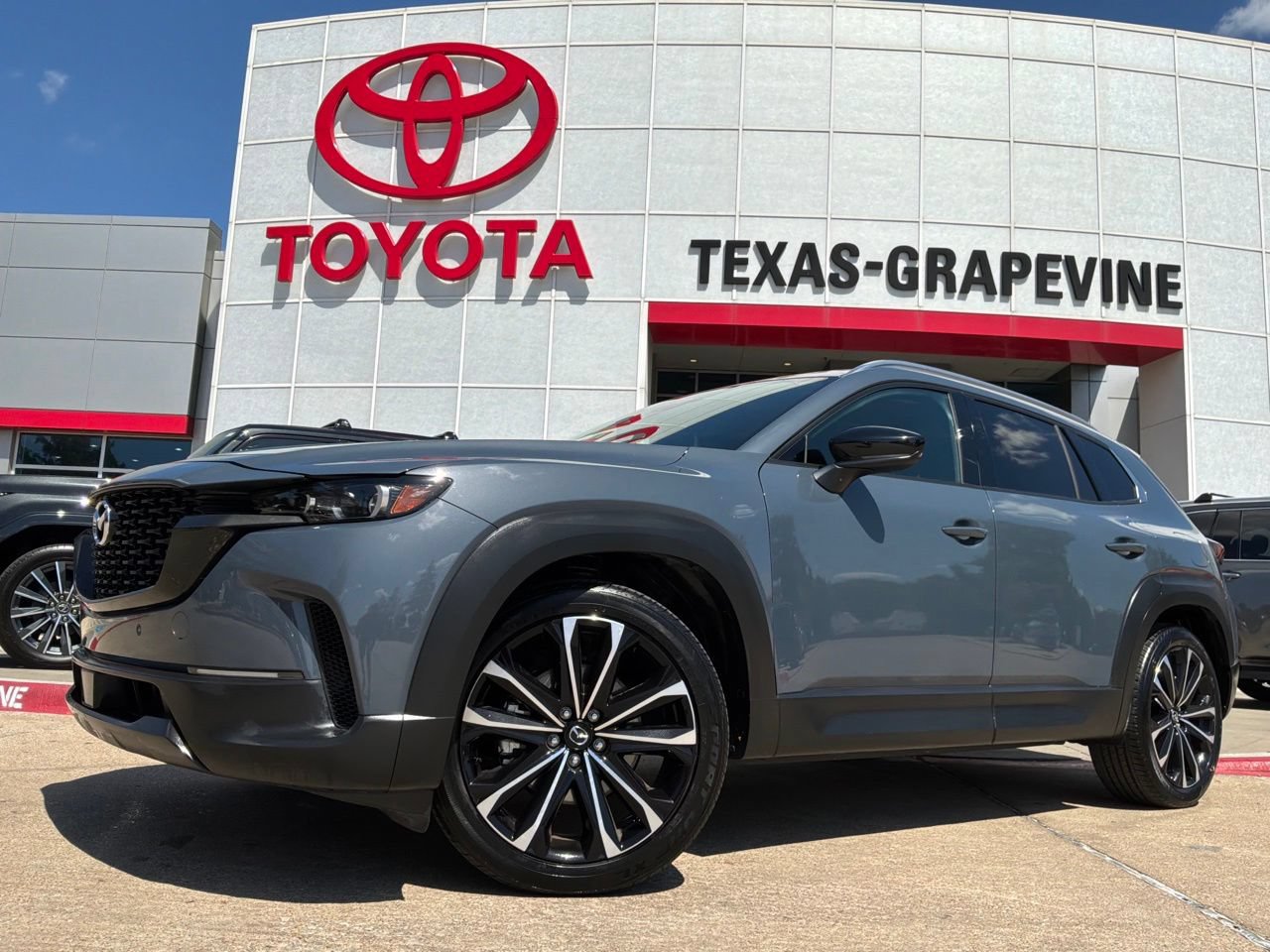 Used 2026 MAZDA CX-50 AWD 2.5 S w/ Premium Package image 2