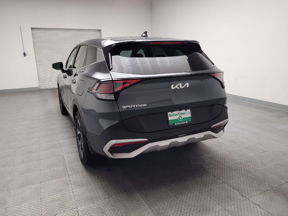 Used 2025 Kia Sportage LX FWD image 6