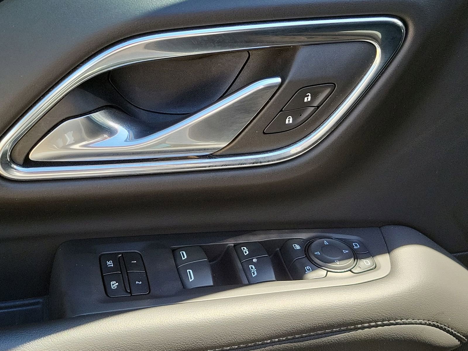 Used 2023 Chevrolet Tahoe LT w/ Luxury Package image 23