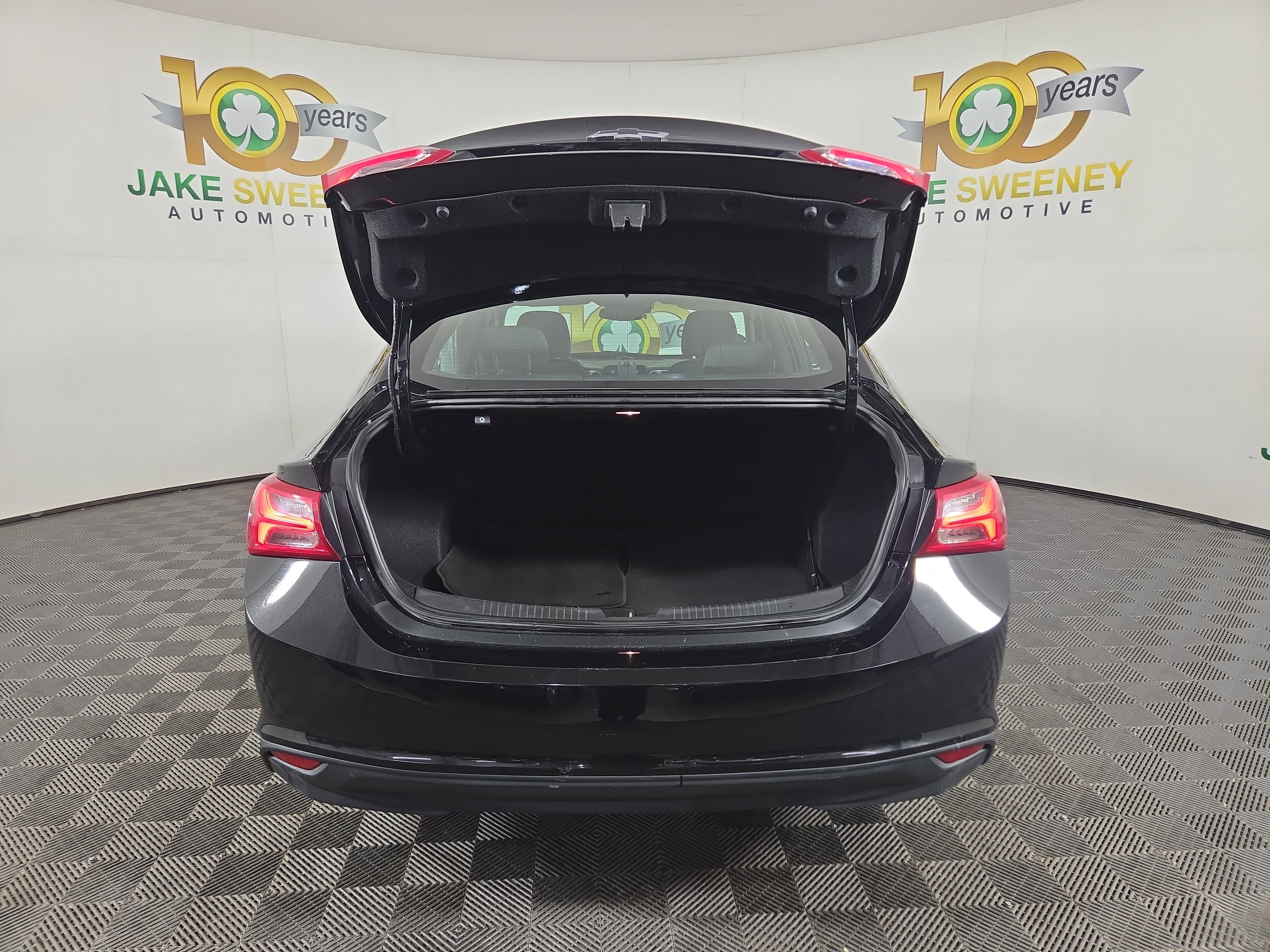 Certified 2023 Chevrolet Malibu LT w/ Midnight Edition image 33