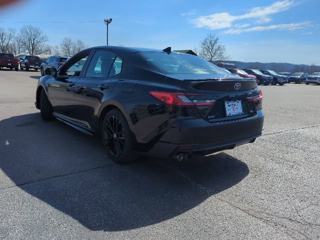 Used 2025 Toyota Camry LE FWD image 9