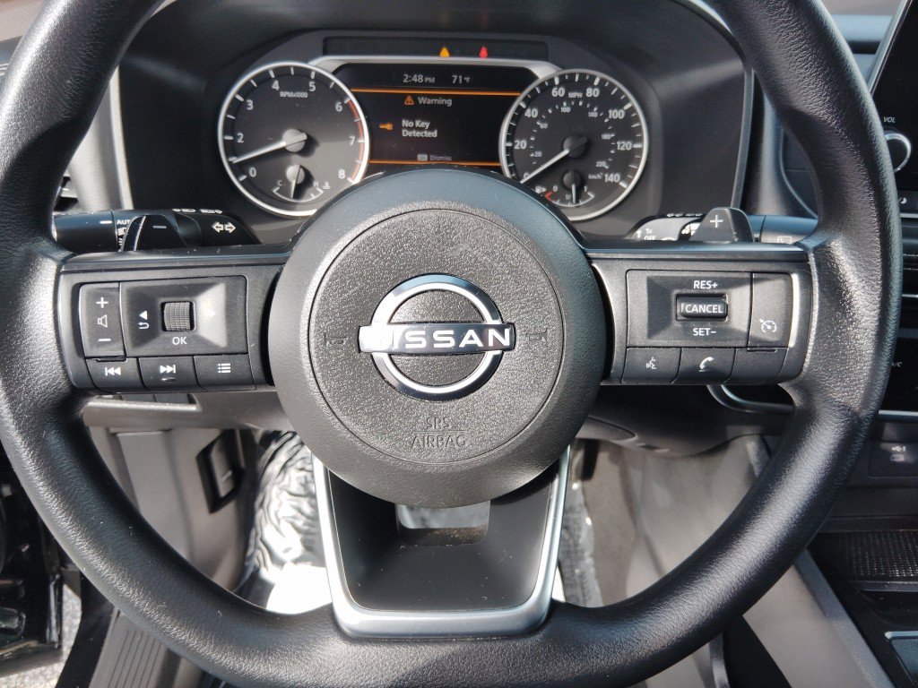 Used 2023 Nissan Rogue S image 16